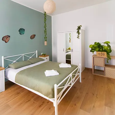 Sunny's House Bed and Breakfast