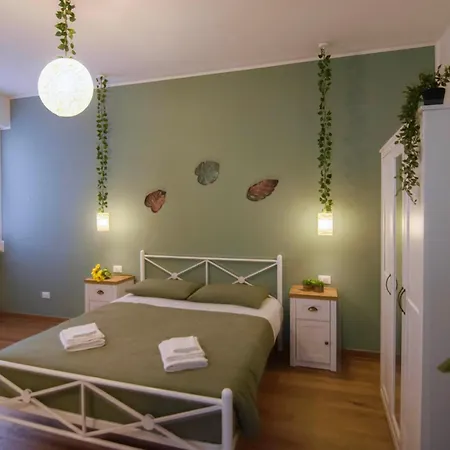 Sunny's House Bed & Breakfast